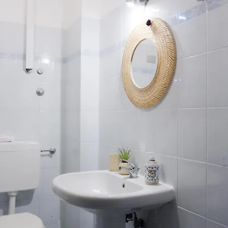 R&b La Bed & Breakfast *