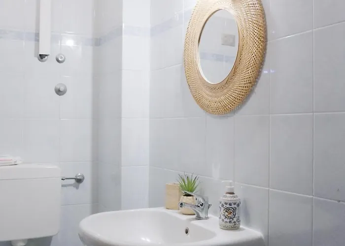 R&b La Bed & Breakfast *